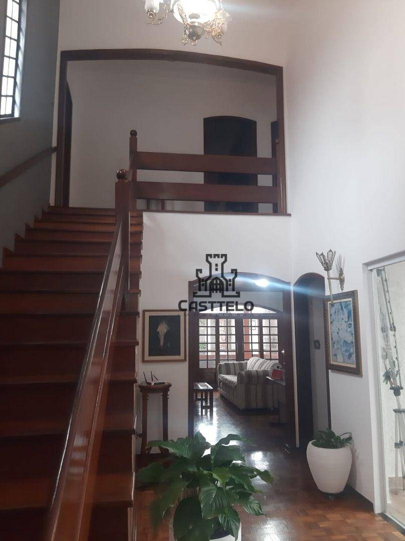 Casa à venda com 3 quartos, 285m² - Foto 3