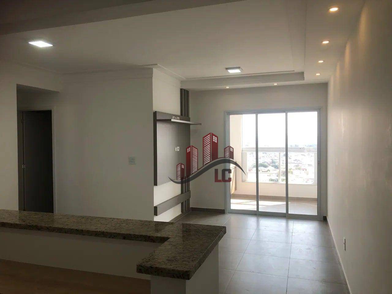 Apartamento para alugar com 2 quartos, 72m² - Foto 13