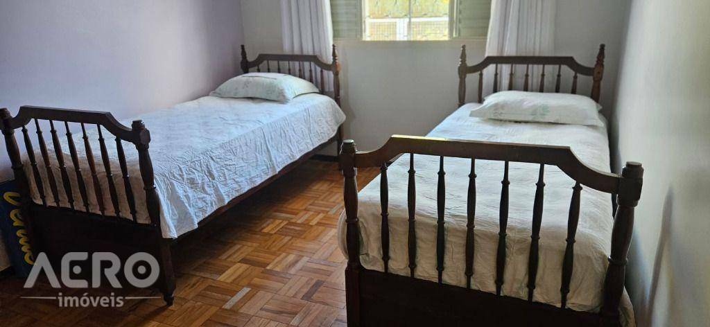 Casa à venda com 3 quartos, 160m² - Foto 12