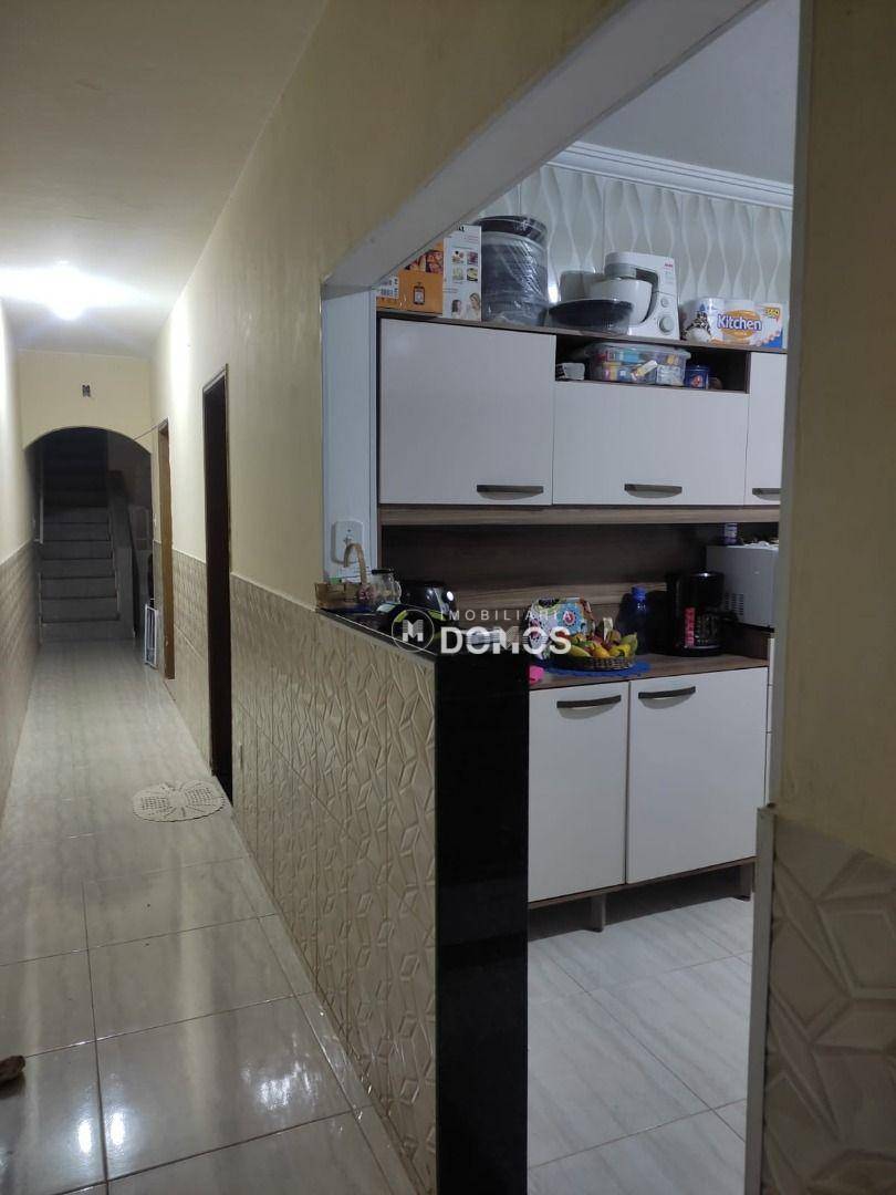 Casa à venda com 5 quartos, 140m² - Foto 7