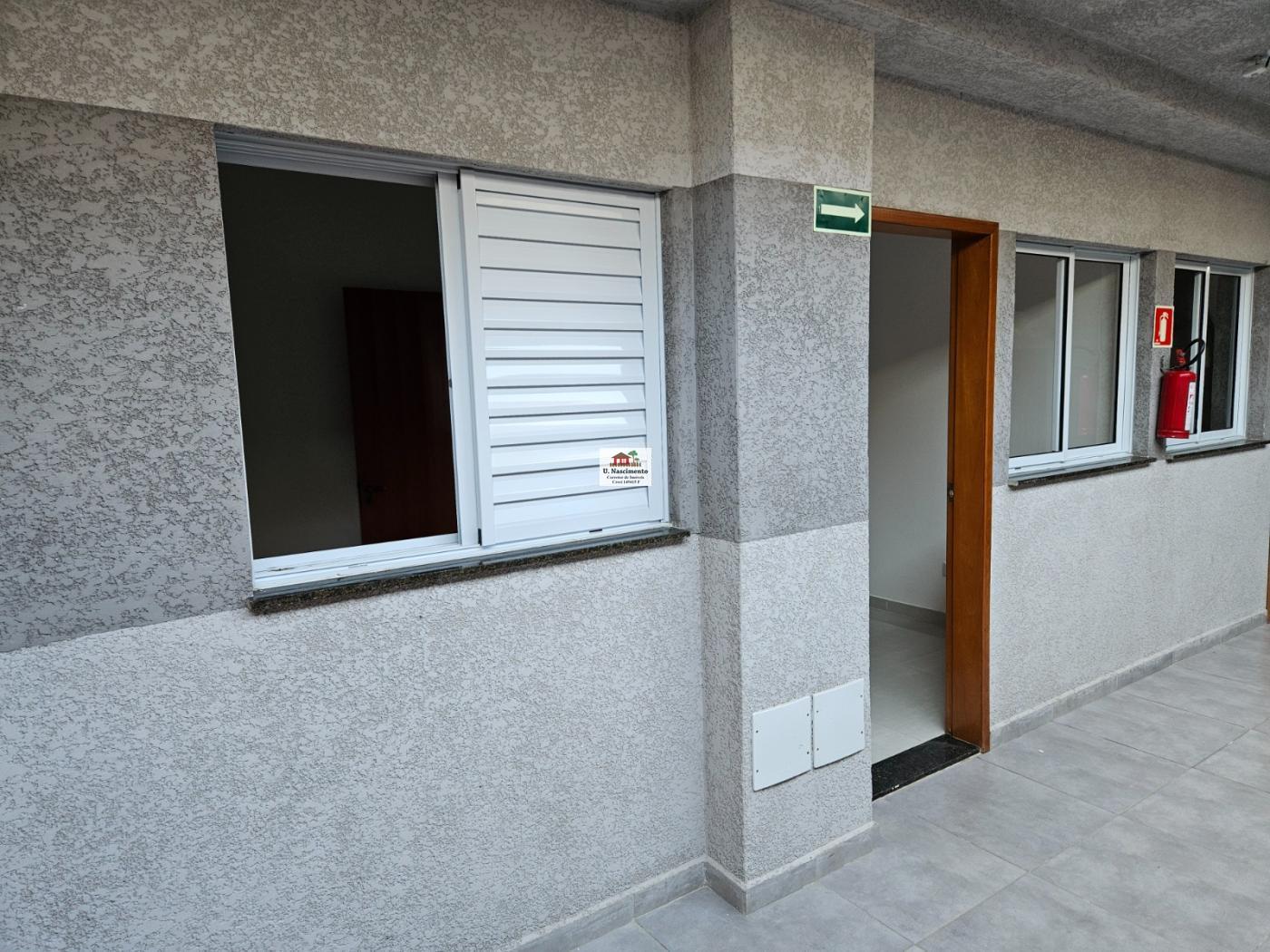 Apartamento à venda com 2 quartos, 37m² - Foto 2