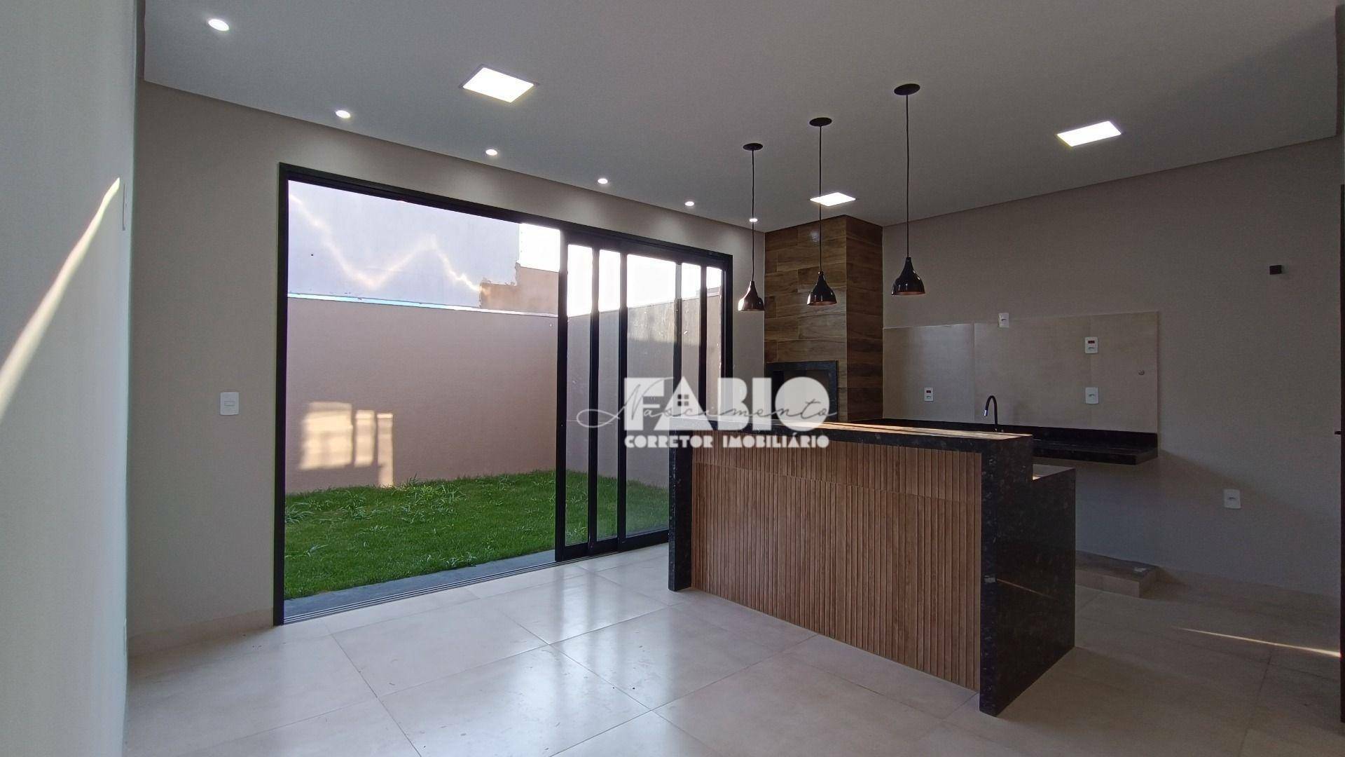 Casa à venda com 3 quartos, 110m² - Foto 9