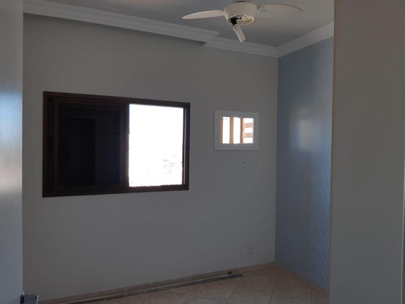 Apartamento à venda com 4 quartos, 135m² - Foto 31