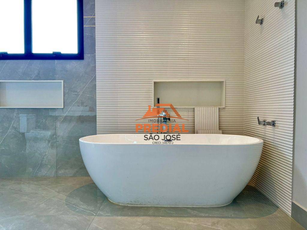 Casa de Condomínio à venda com 5 quartos, 650m² - Foto 22