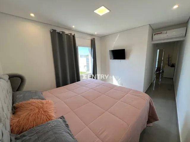 Casa à venda com 3 quartos, 210m² - Foto 3