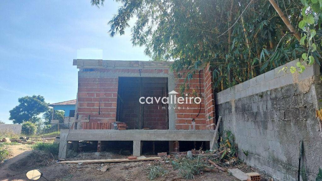 Casa à venda com 3 quartos, 96m² - Foto 1