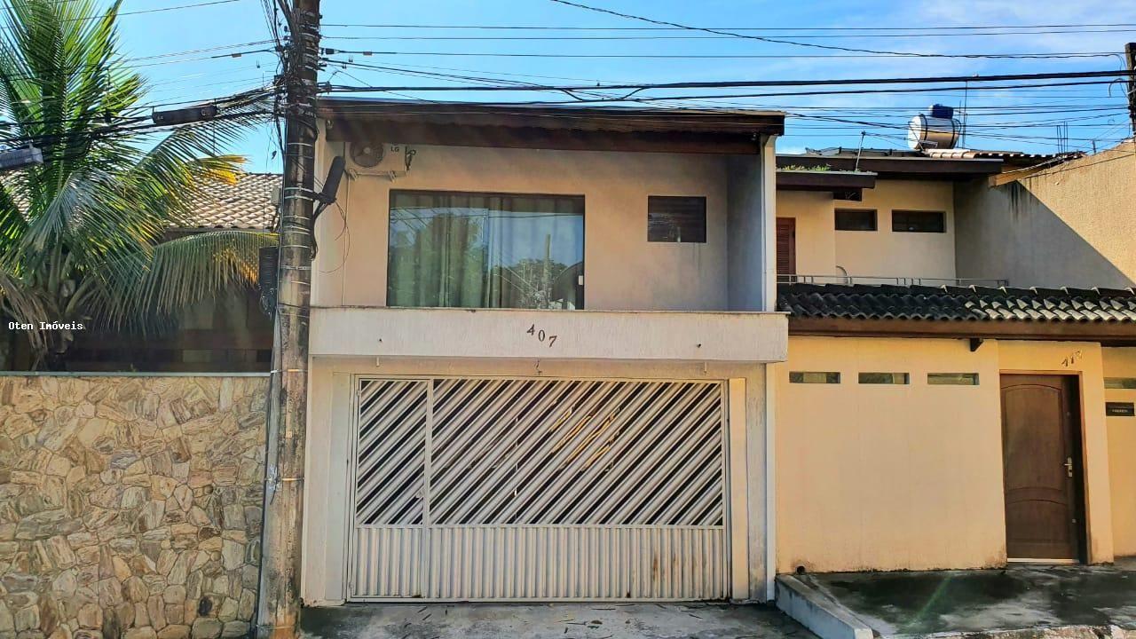 Casa à venda com 3 quartos, 125m² - Foto 1