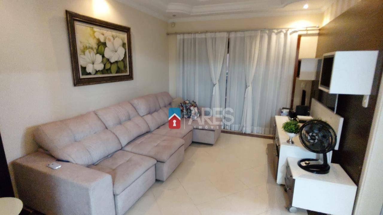 Casa à venda com 3 quartos, 380m² - Foto 4
