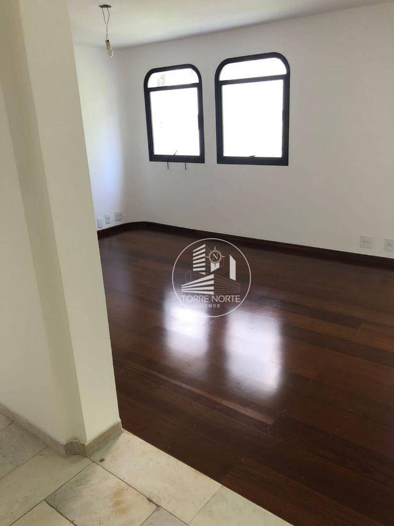 Apartamento à venda com 3 quartos, 130m² - Foto 4