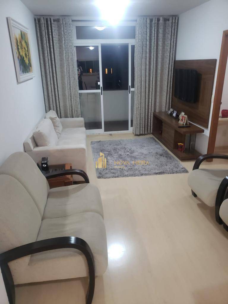 Apartamento à venda com 2 quartos, 65m² - Foto 1