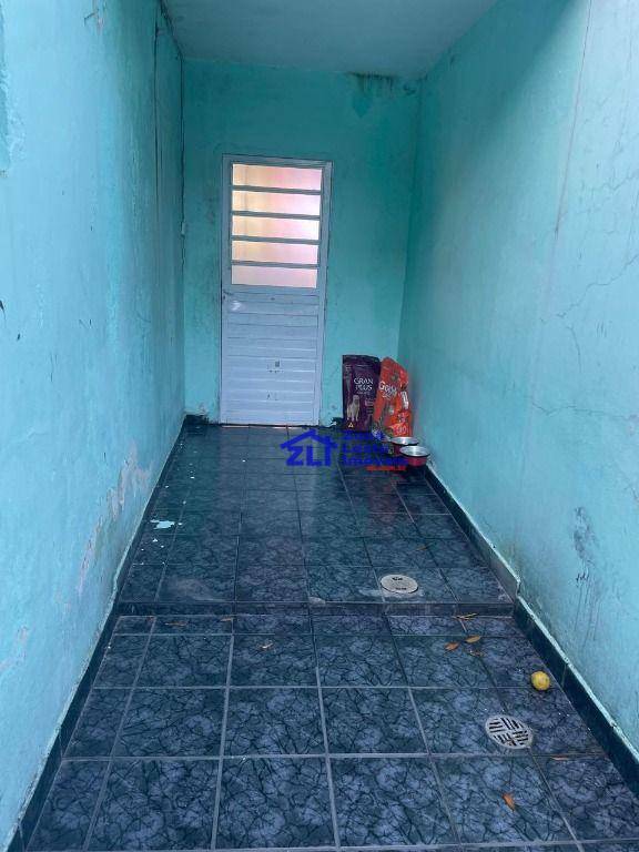 Casa à venda com 3 quartos, 125m² - Foto 14