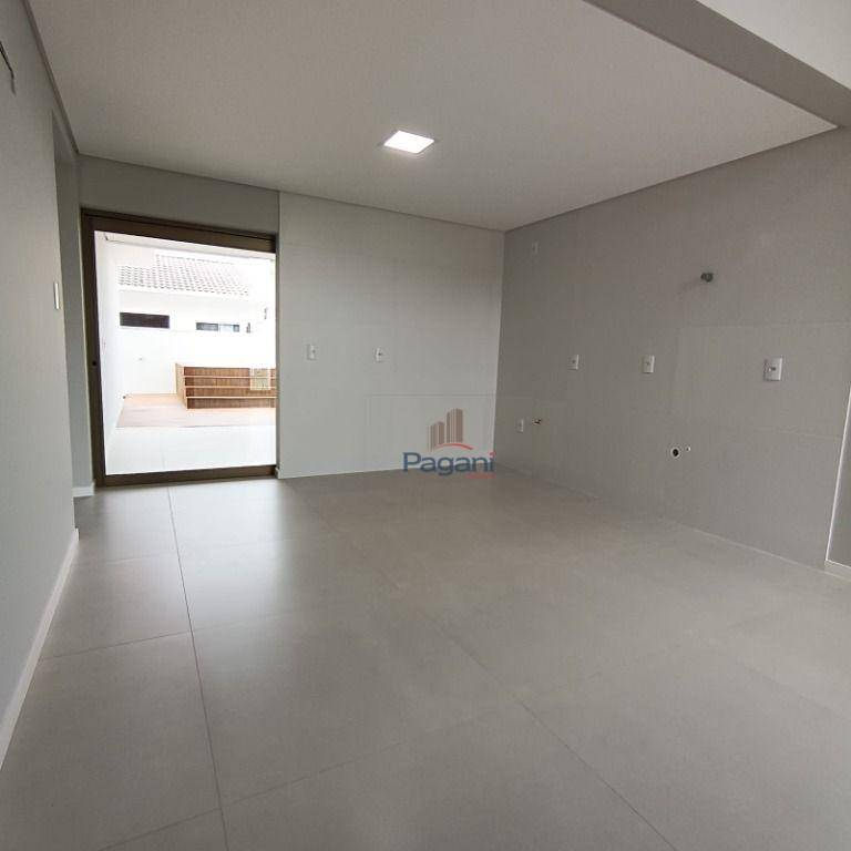 Casa à venda com 3 quartos, 106m² - Foto 17