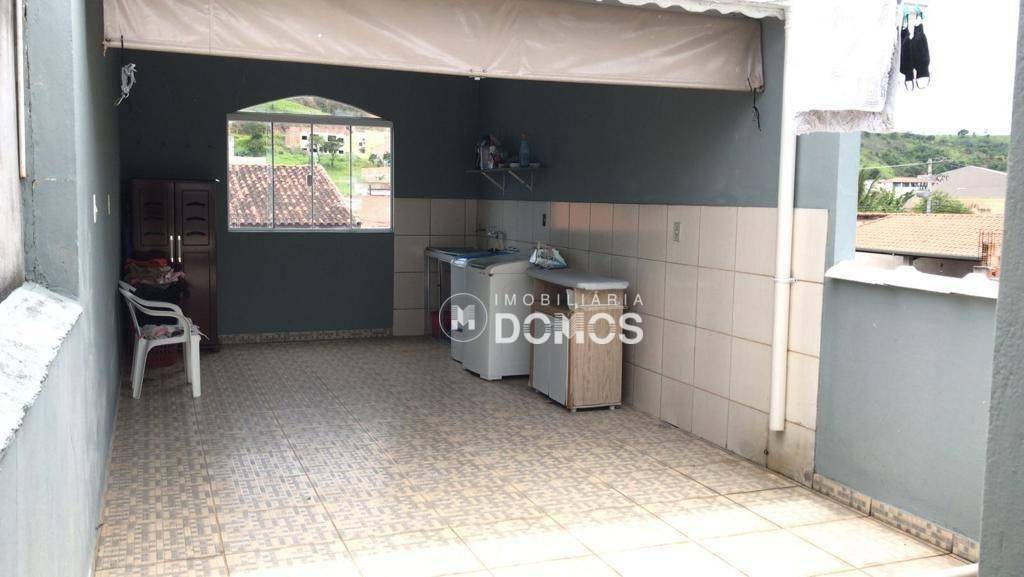 Casa à venda com 3 quartos, 210m² - Foto 17