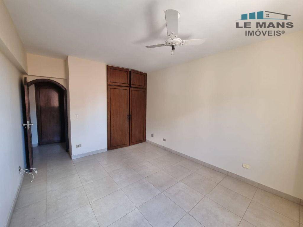 Apartamento à venda com 3 quartos, 150m² - Foto 16