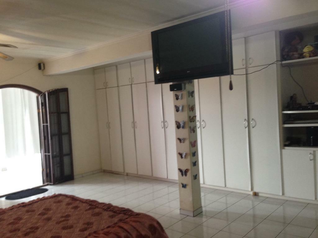 Sobrado à venda com 7 quartos, 270m² - Foto 36