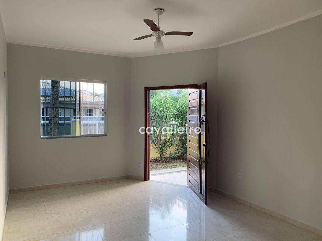 Casa de Condomínio à venda com 4 quartos, 141m² - Foto 21