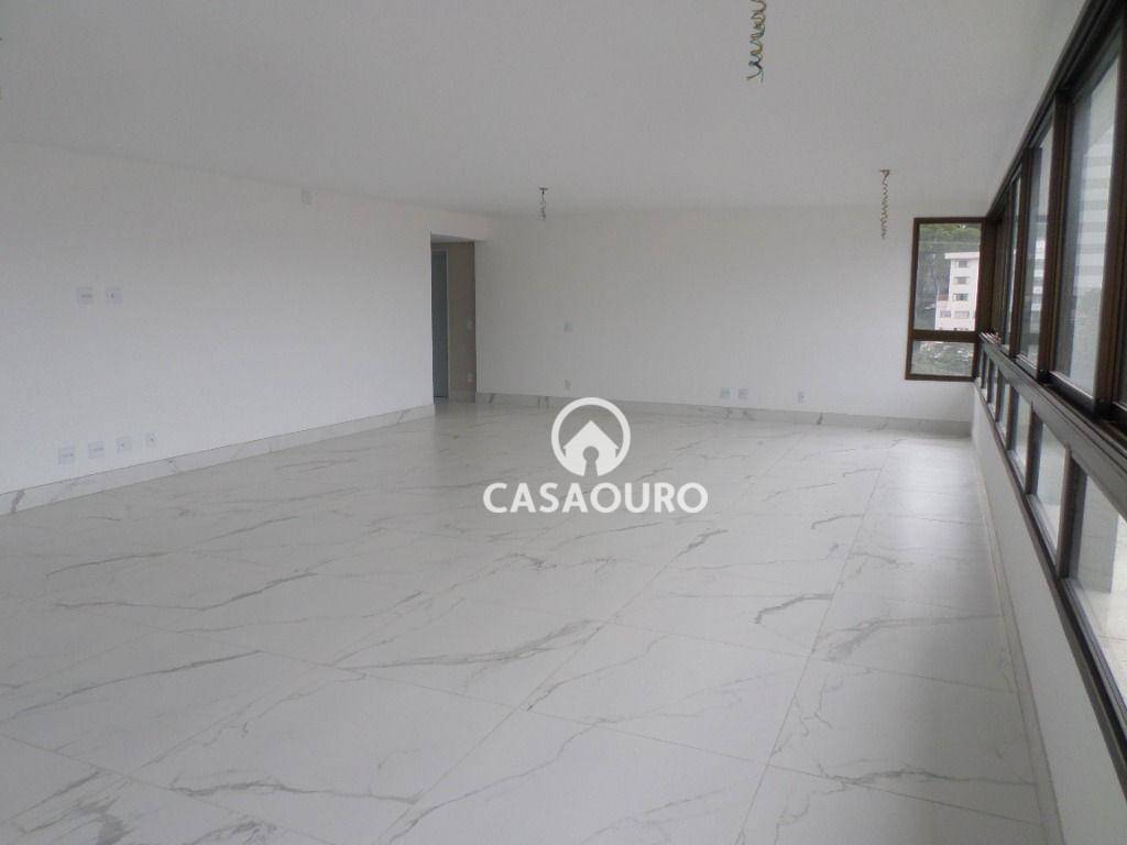 Apartamento à venda com 4 quartos, 186m² - Foto 4