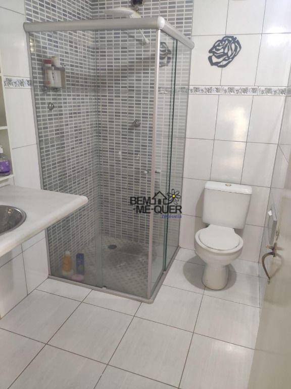 Sobrado à venda com 3 quartos, 200m² - Foto 13