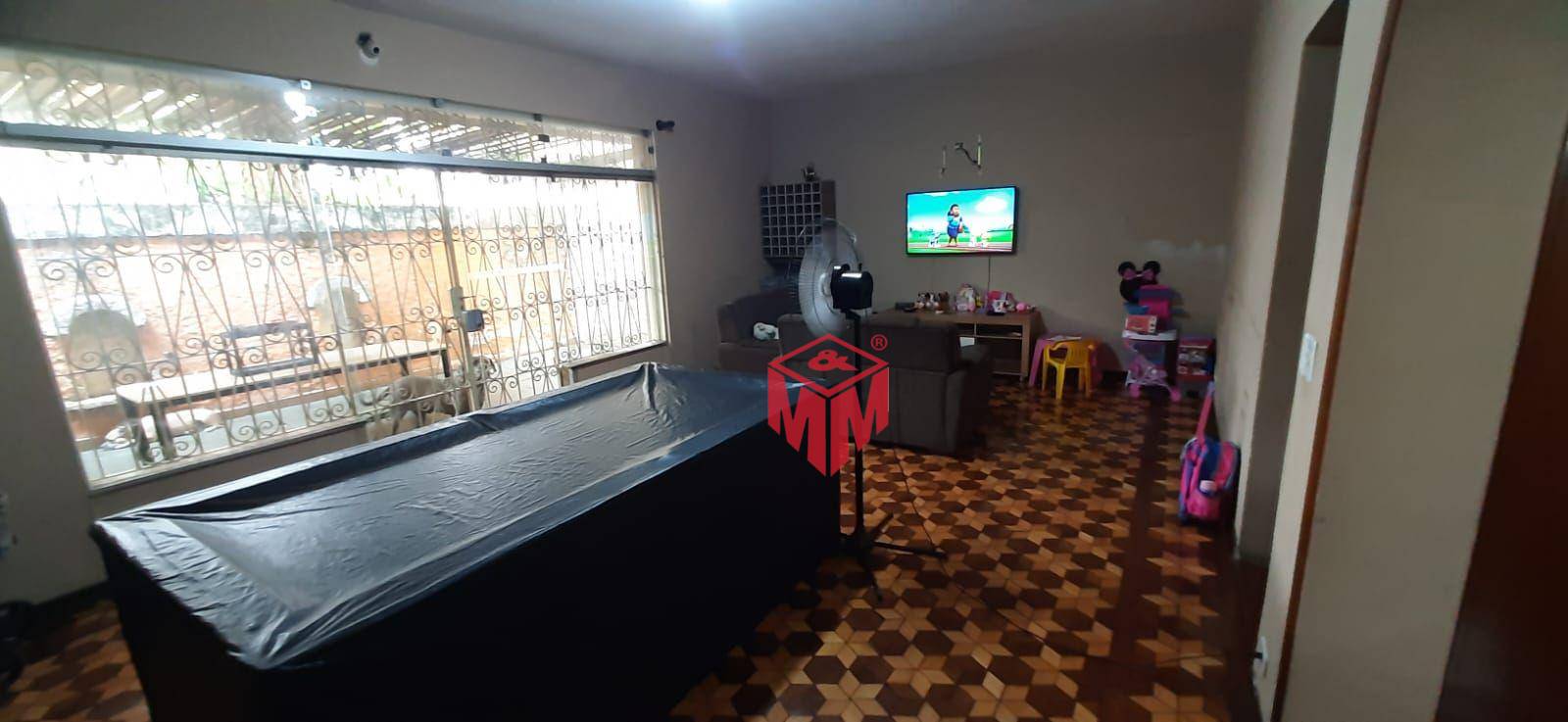 Sobrado à venda com 7 quartos, 350m² - Foto 1