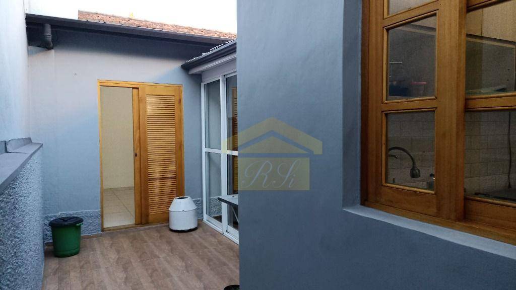 Casa à venda com 3 quartos, 140M2 - Foto 11