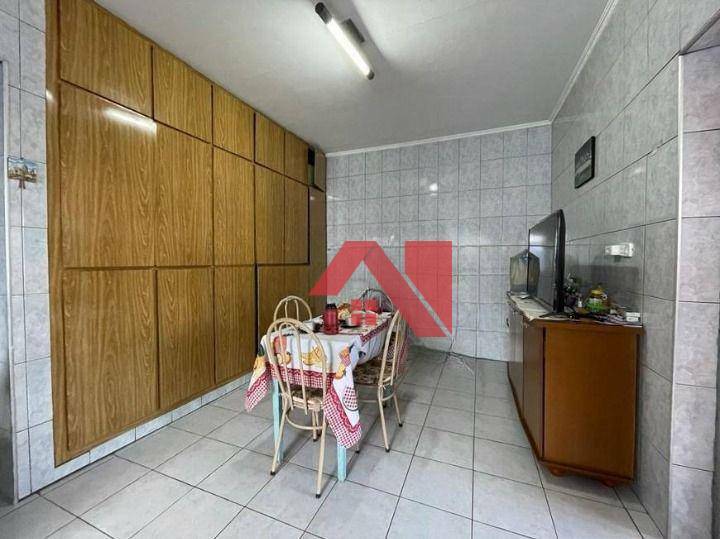 Casa à venda com 4 quartos, 256m² - Foto 5