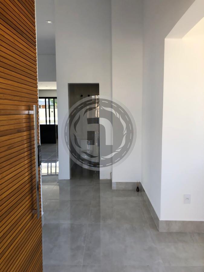 Casa de Condomínio à venda com 3 quartos, 312m² - Foto 2