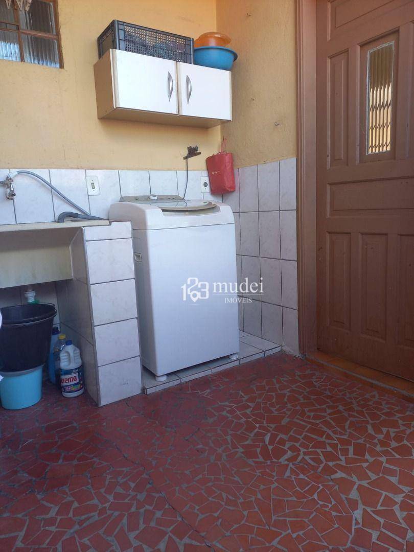 Sobrado à venda com 4 quartos, 200M2 - Foto 12