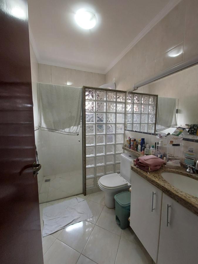 Casa de Condomínio para alugar com 4 quartos, 780m² - Foto 17