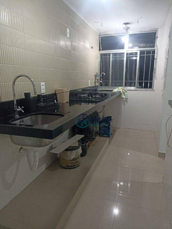 Apartamento à venda com 2 quartos, 50m² - Foto 13