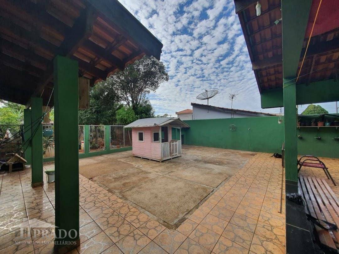 Casa à venda com 4 quartos, 262m² - Foto 16