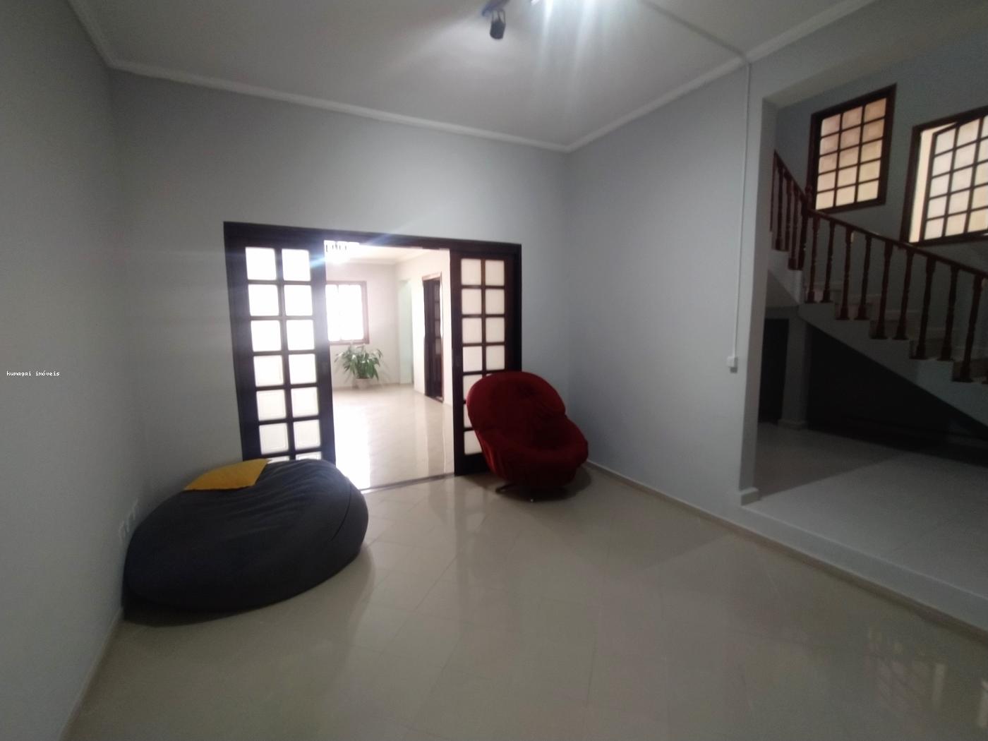 Prédio Inteiro para alugar com 3 quartos, 335m² - Foto 8