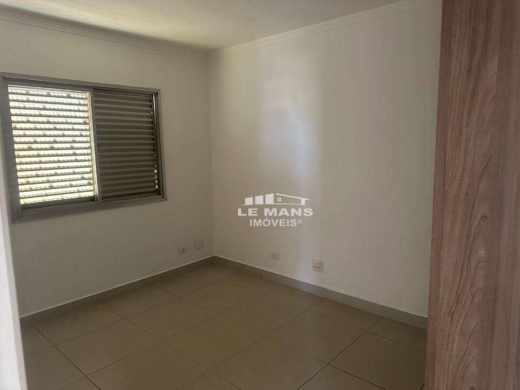 Apartamento à venda com 2 quartos, 77m² - Foto 11