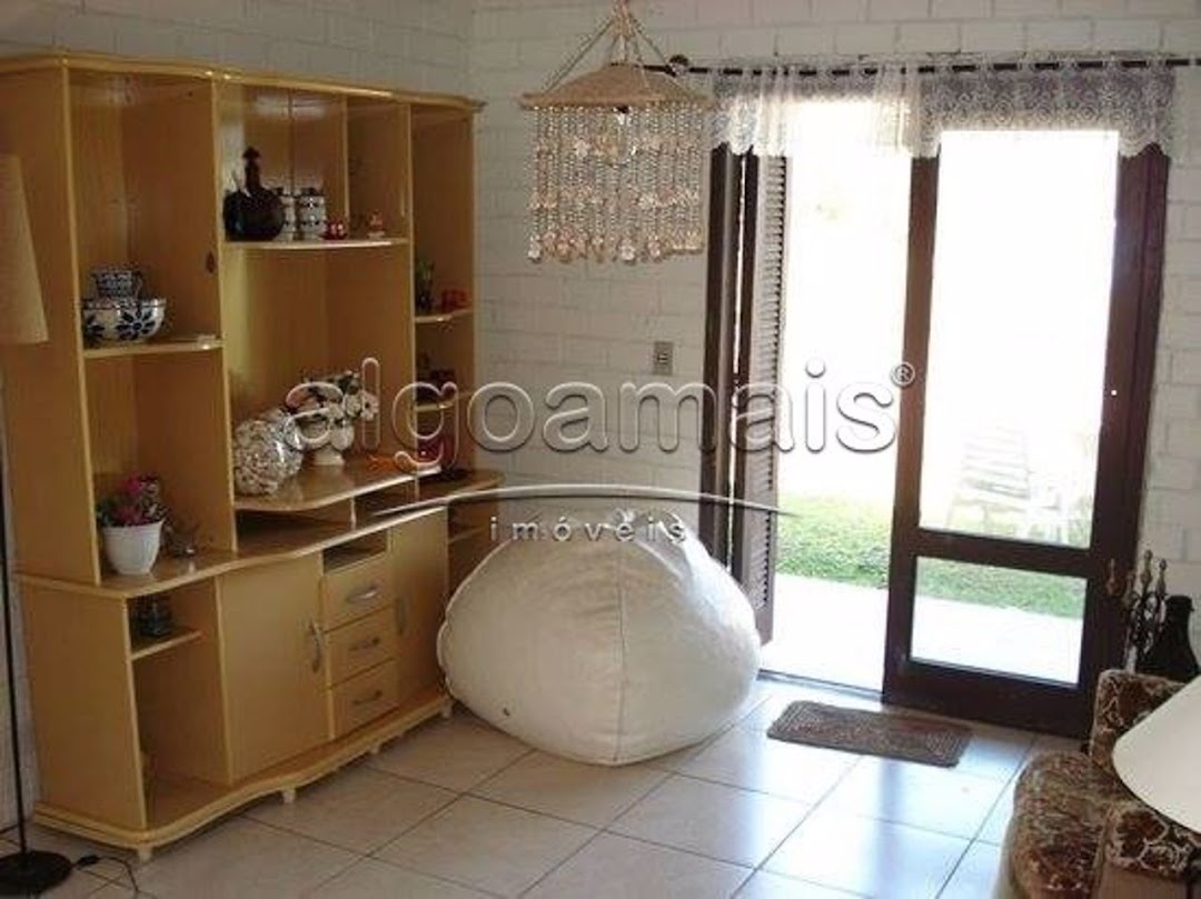 Casa à venda com 3 quartos, 115m² - Foto 4