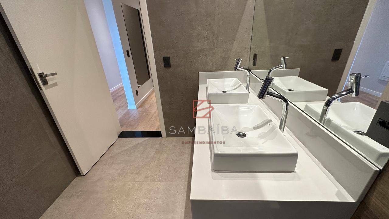 Casa de Condomínio para alugar com 3 quartos, 300m² - Foto 32