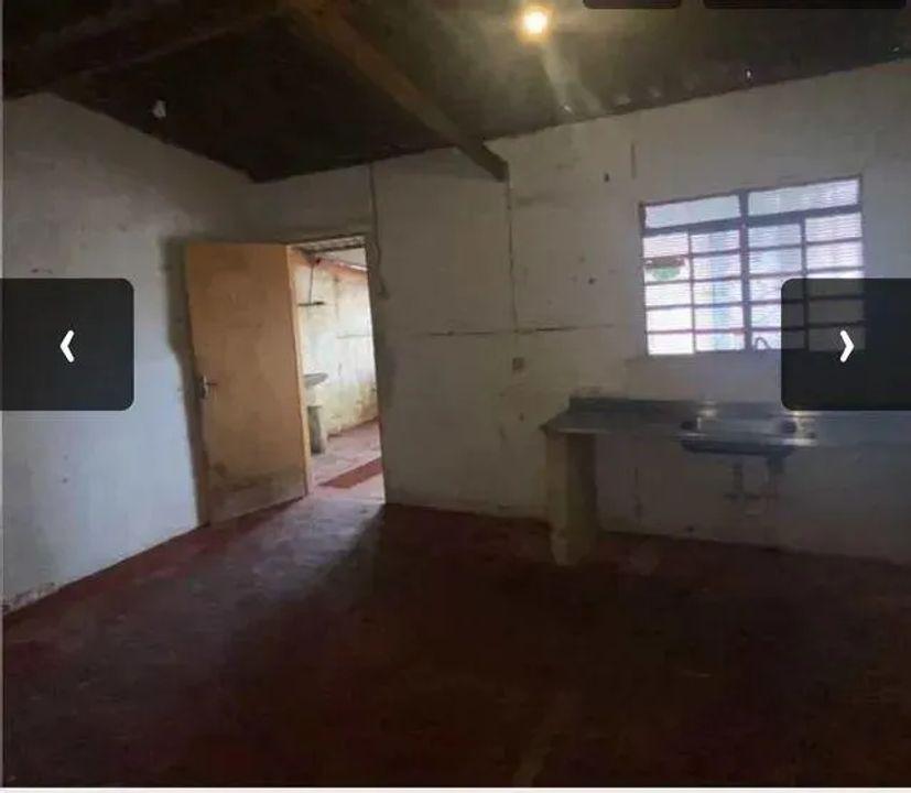 Casa à venda com 1 quarto, 60m² - Foto 3