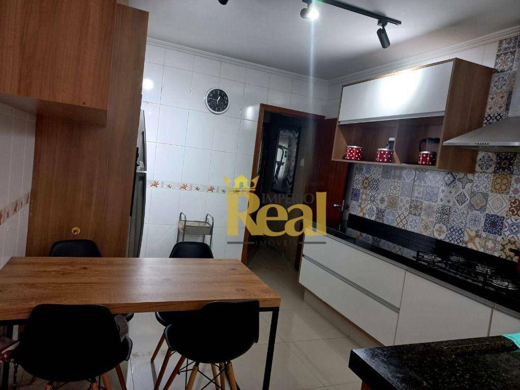 Sobrado à venda com 2 quartos, 150m² - Foto 5