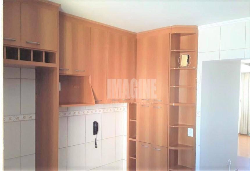 Apartamento à venda com 3 quartos, 80m² - Foto 3