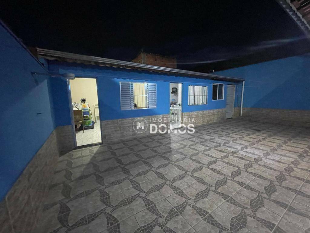 Casa à venda com 3 quartos, 200m² - Foto 7