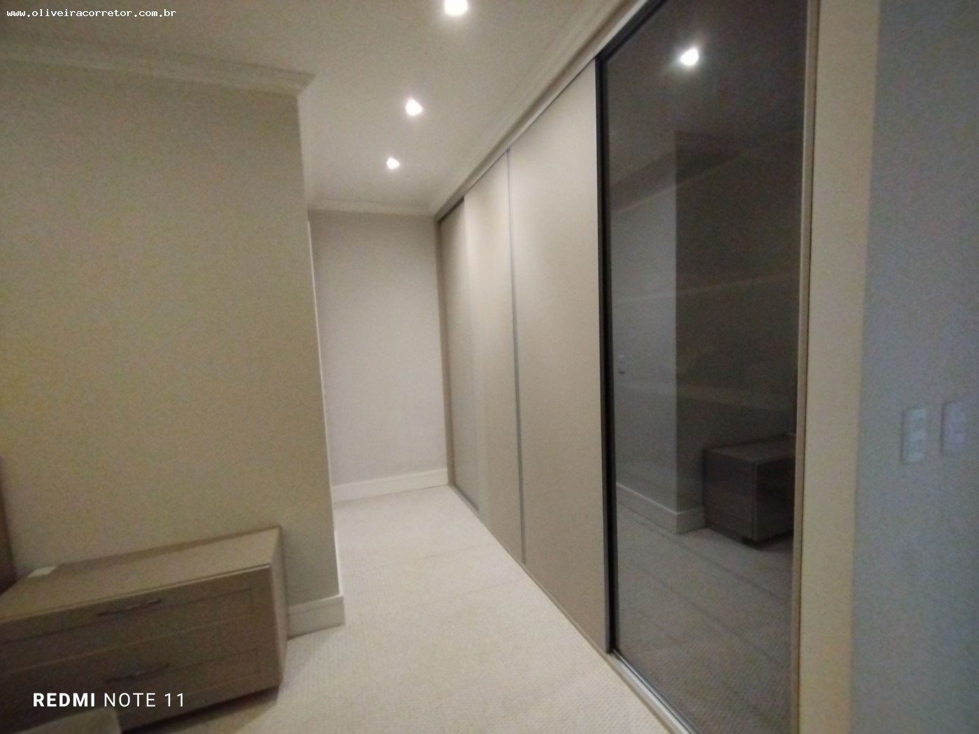 Casa à venda com 4 quartos, 337m² - Foto 22