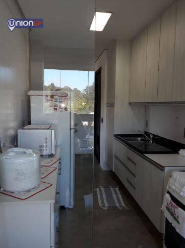 Apartamento à venda com 2 quartos, 70m² - Foto 2