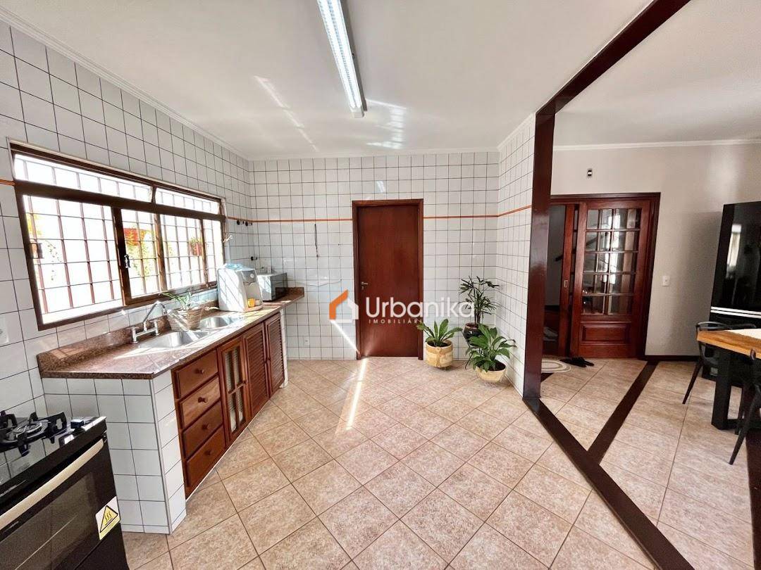 Sobrado, 3 quartos, 230 m² - Foto 3