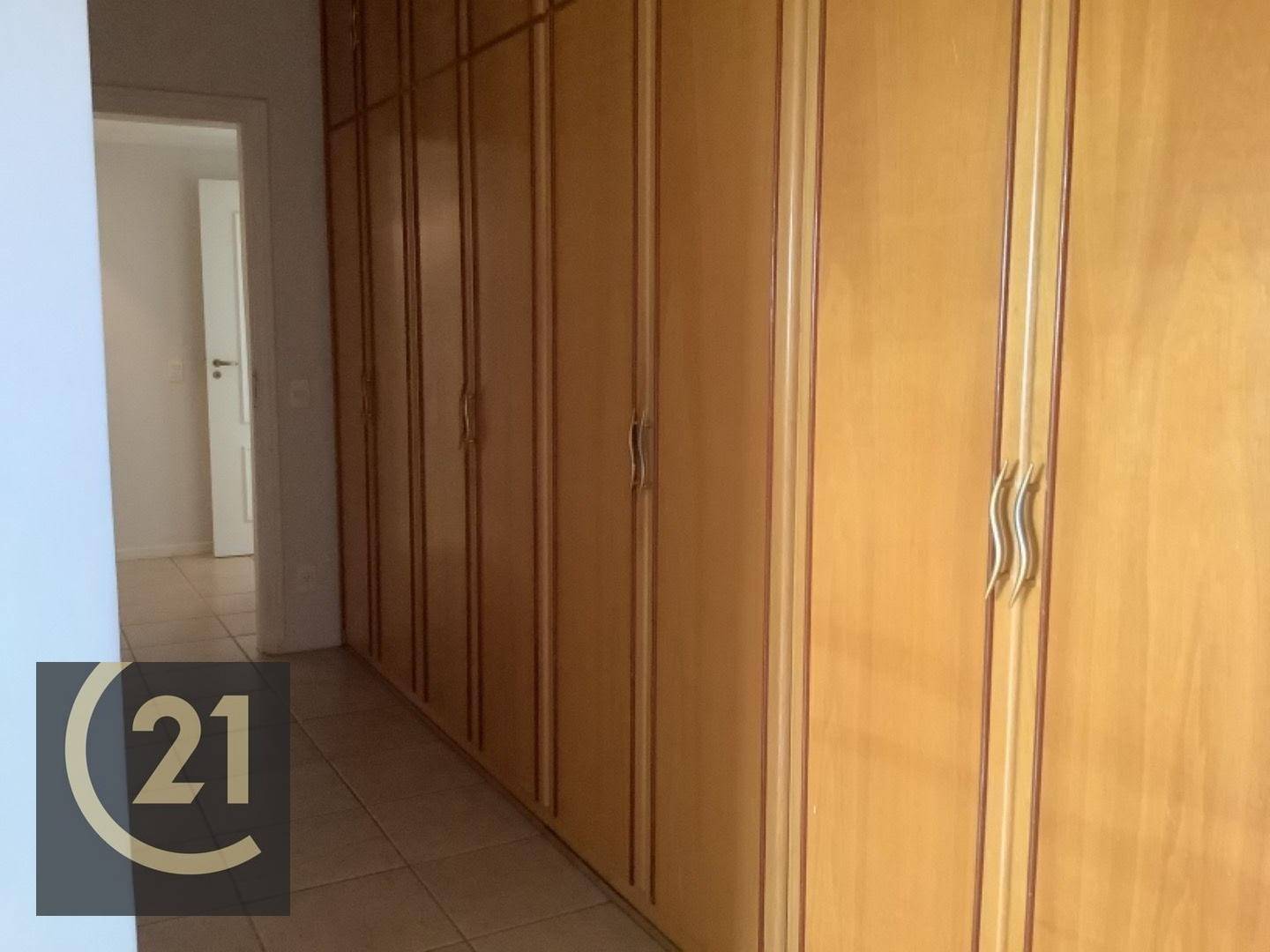 Apartamento à venda com 3 quartos, 202m² - Foto 13