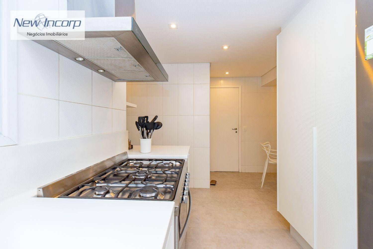 Apartamento à venda com 3 quartos, 204m² - Foto 15