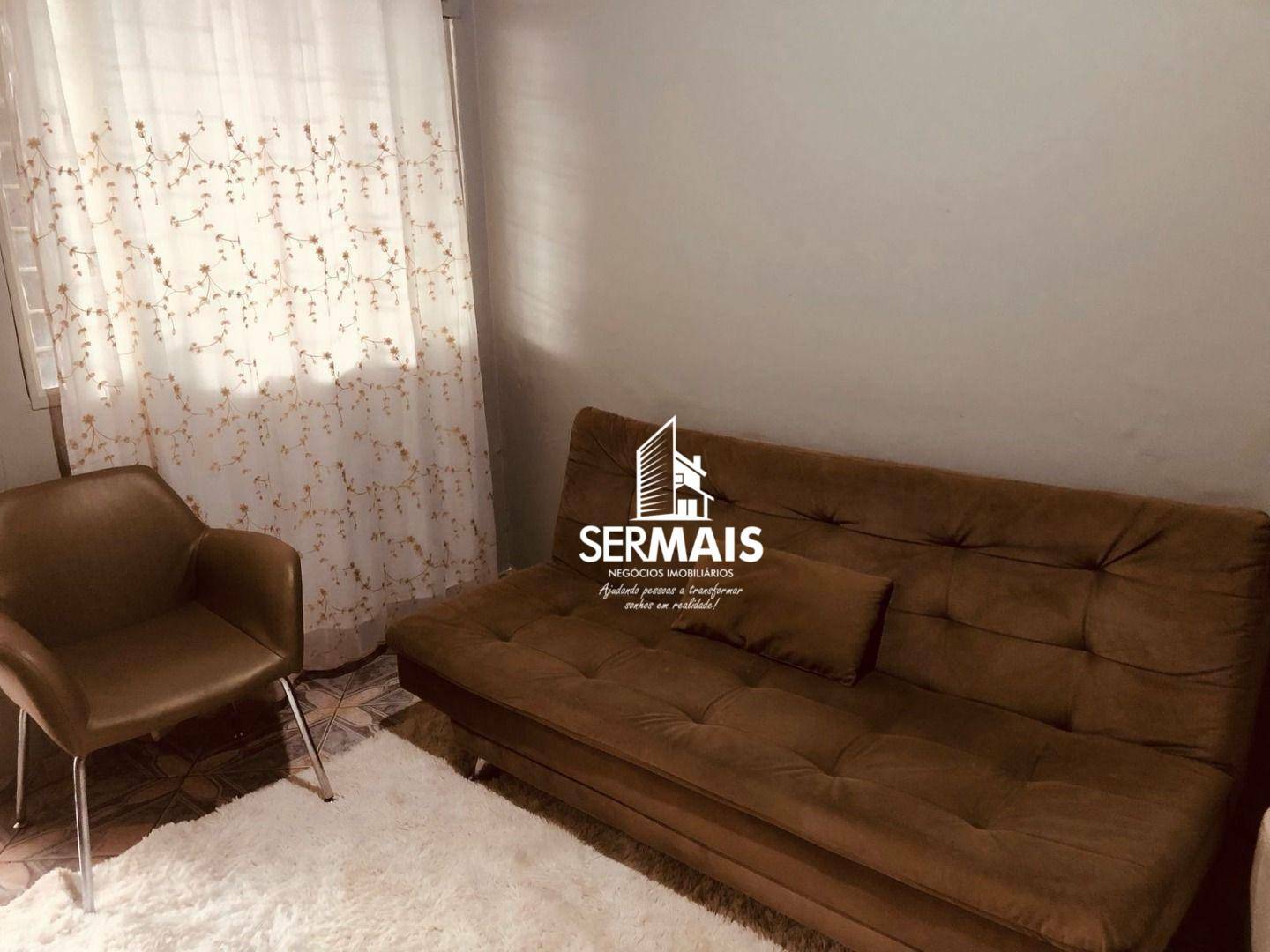 Casa para alugar com 2 quartos, 250m² - Foto 1