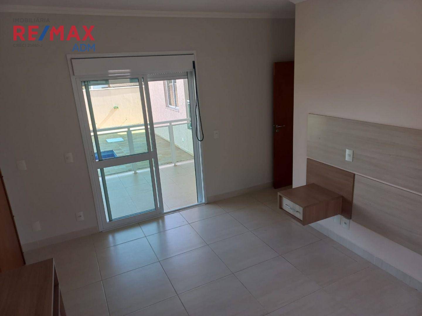 Casa de Condomínio à venda com 4 quartos, 308m² - Foto 8