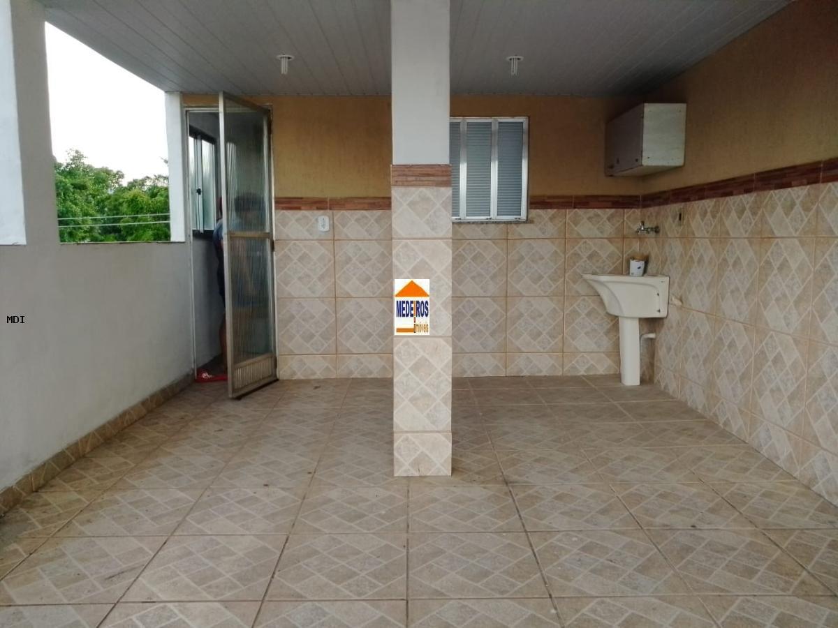 Casa à venda com 2 quartos, 90m² - Foto 12