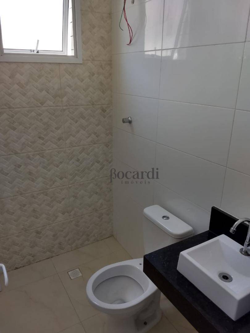 Casa à venda com 3 quartos, 150M2 - Foto 6