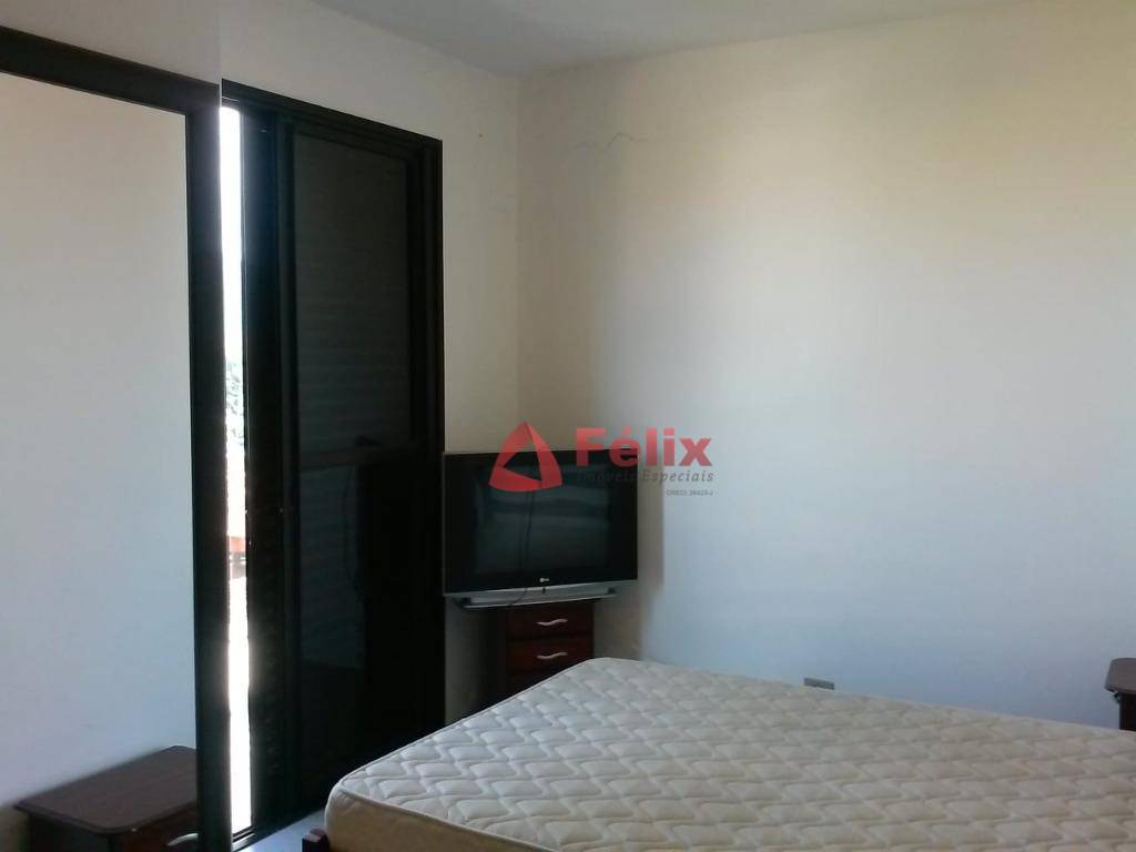 Apartamento à venda com 4 quartos, 196m² - Foto 9