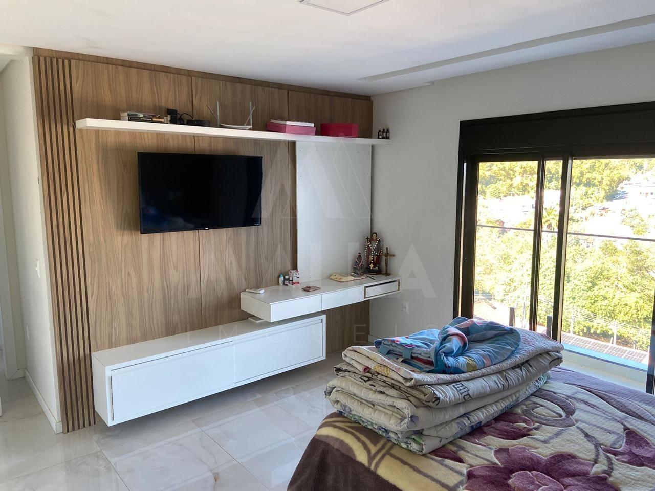 Casa para alugar com 4 quartos, 270m² - Foto 40