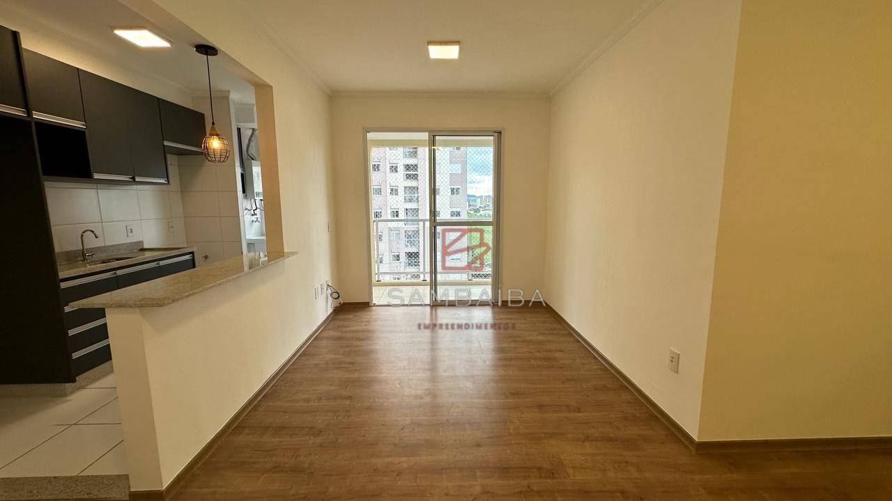 Apartamento para alugar com 3 quartos, 84m² - Foto 6